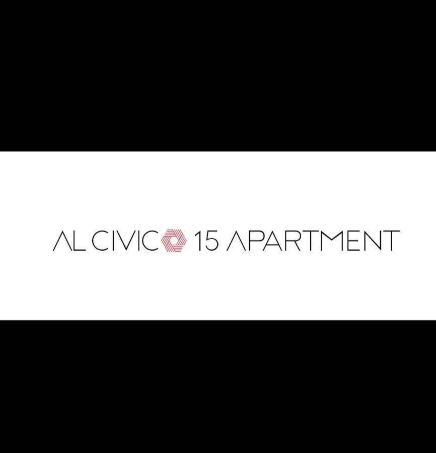 Al Civico 15 Apartment Salerno Luaran gambar